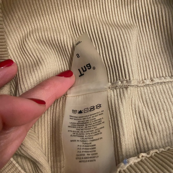 3 piece Aritzia TNA tan beige workout set top shorts and leggings - Picture 5 of 10